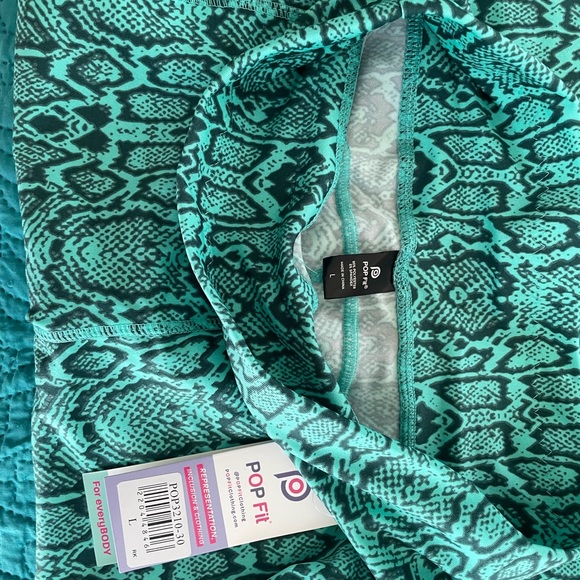 Pants & Jumpsuits Seafoam Green And Black Leggings L Poshmark
